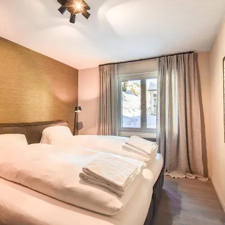 Hollandia 18 公寓 *